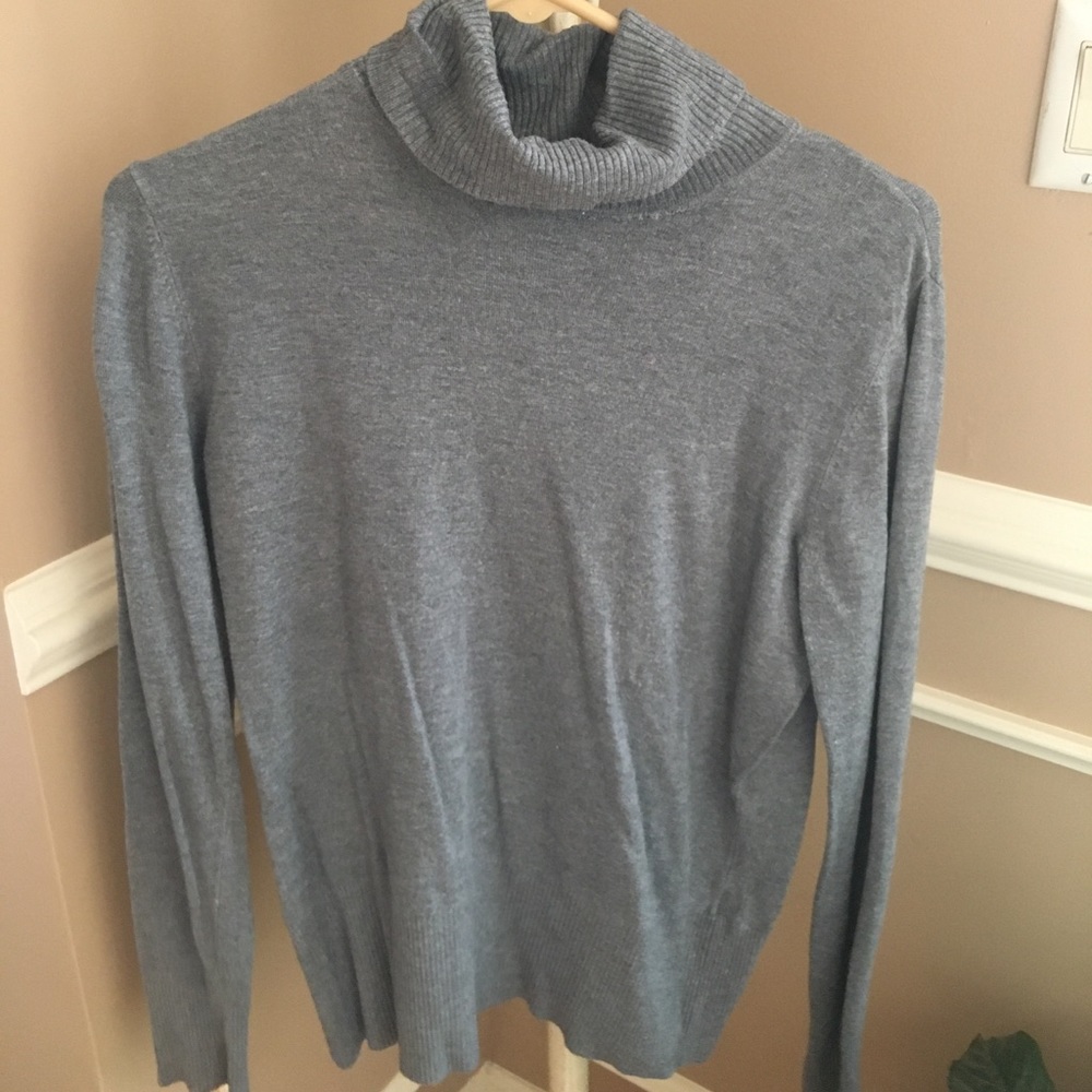 Gray turtleneck